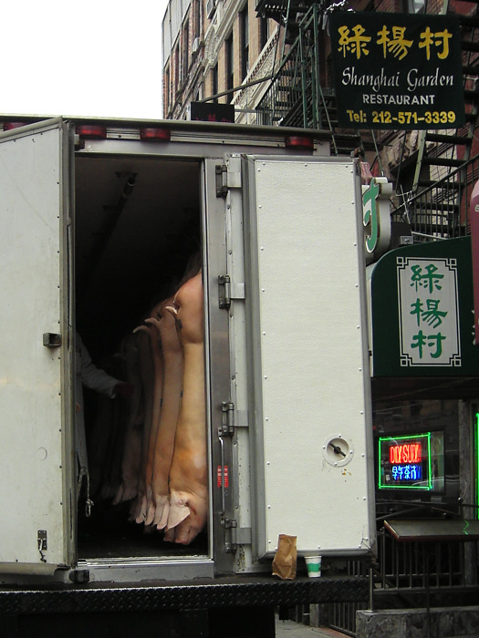 pig delivery truck